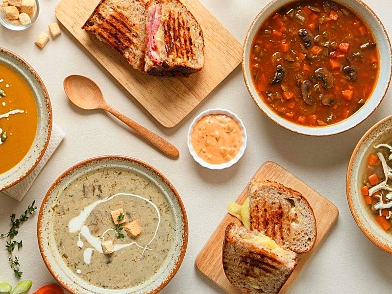 Charm Soup & Sandwich