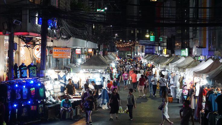 Pratunam Night Market