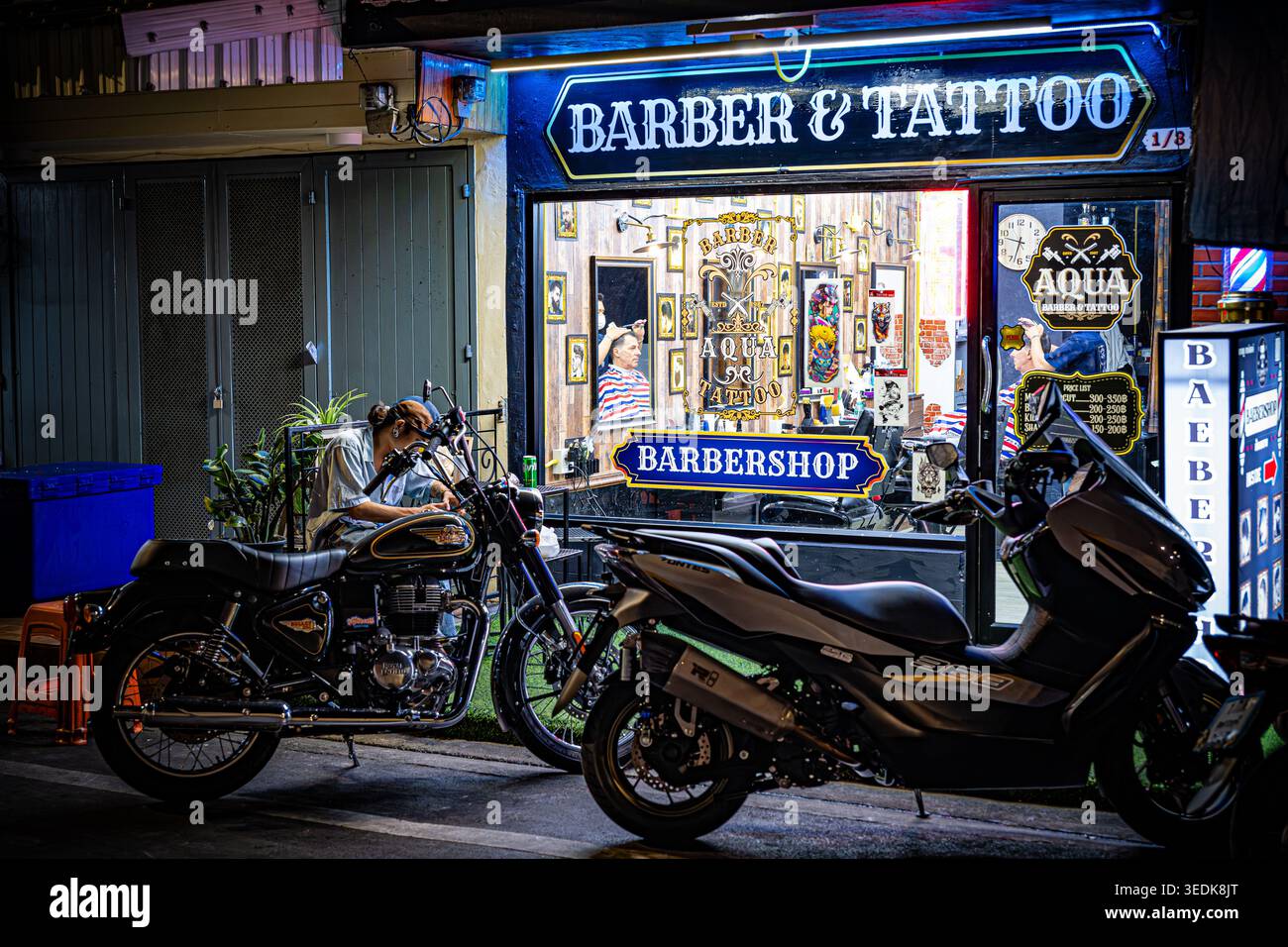 AQUA BARBER