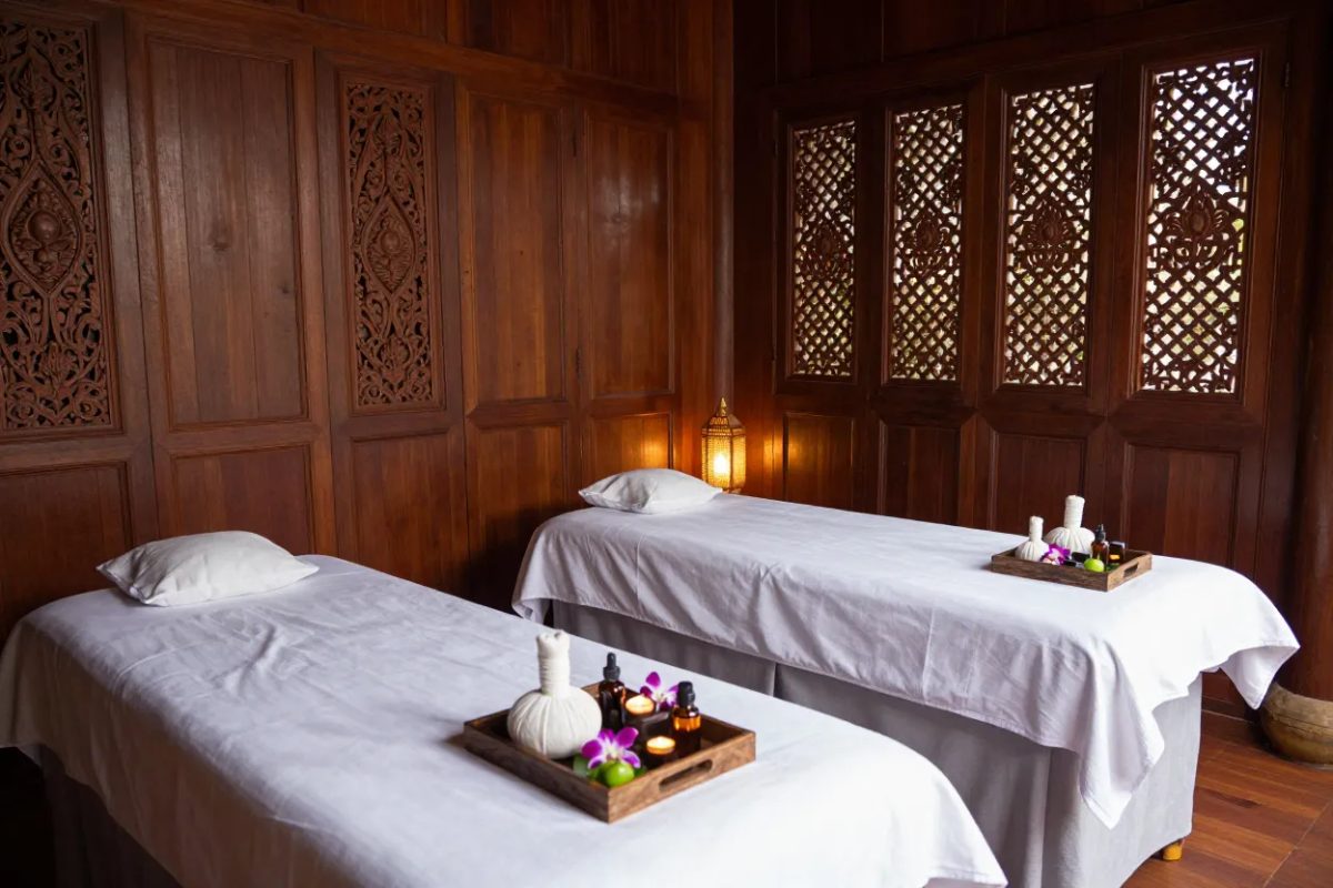 Health Land Spa & Massage, Sathorn