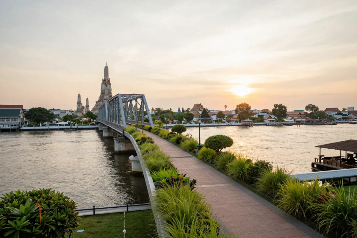 Chao Phraya Sky Park